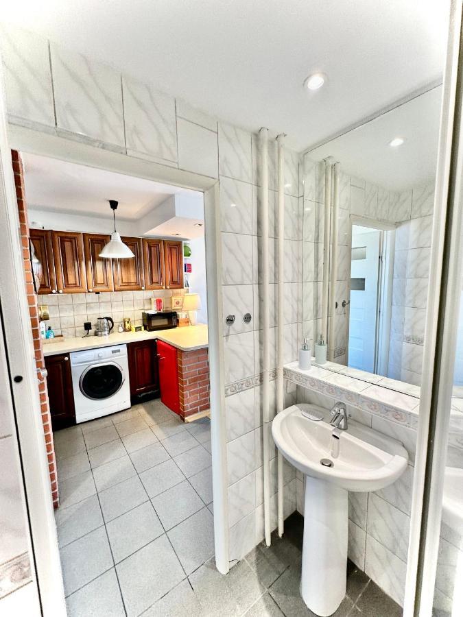 Super Apartament White Warszawa 2X Metro Scisle Centrum Wifi 300 Mbs New Exterior foto